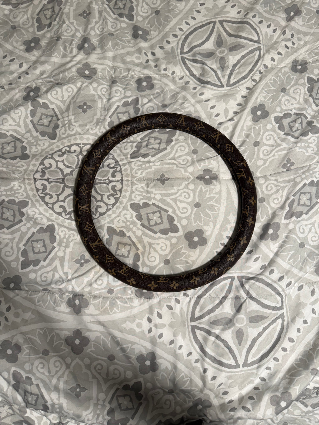 LV steering wheel covers